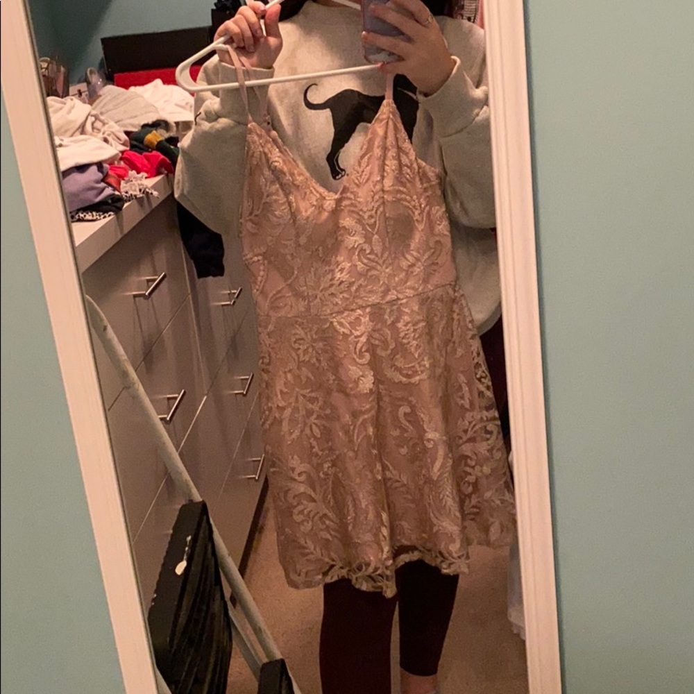 beautiful hoco dress!!